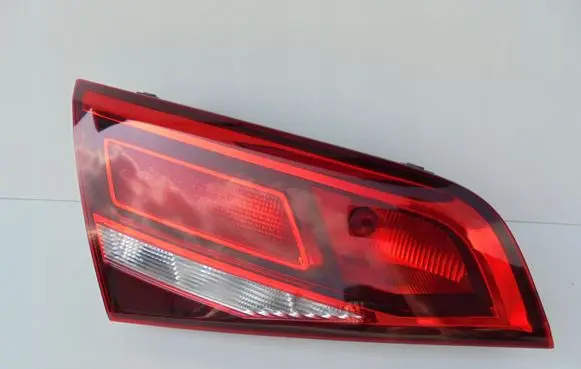 Audi A3 S3 8V Tailgate rear/tail lights 8V4945075