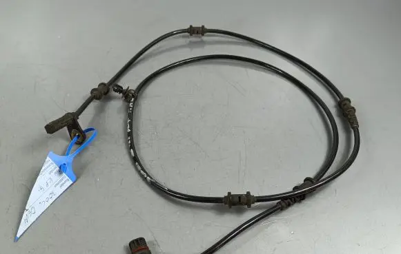Chrysler 300 - 300C ABS rear brake sensor 04779247AC
