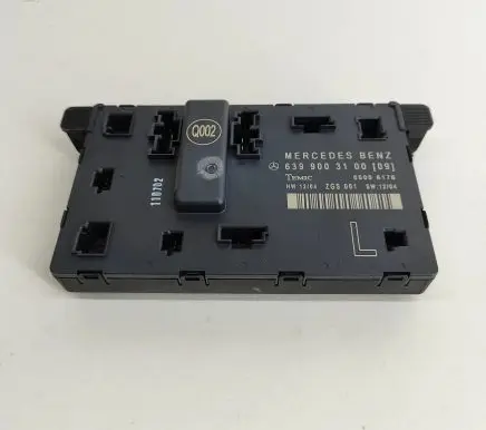 Mercedes-Benz Vito Viano W639 Door control unit/module A6399003100