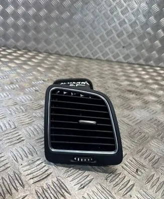 Seat Alhambra (Mk2) Dashboard side air vent grill/cover trim 7N0819704D