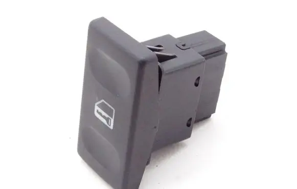 Land Rover Discovery Front door YUF101790
