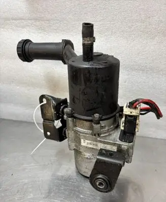 Citroen C4 I Picasso Power steering pump 9803319180