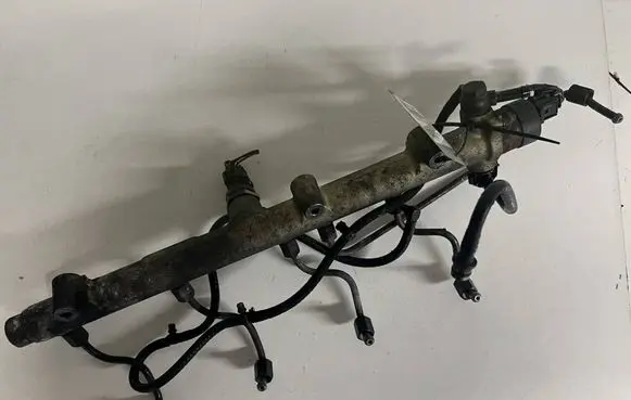Hyundai Trajet Fuel main line pipe 3140027001