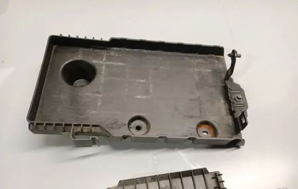 Volvo V40 Cross country Battery tray 31301935 31301936 31301934