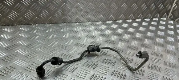 KIA Sportage Fuel injector supply line/pipe 