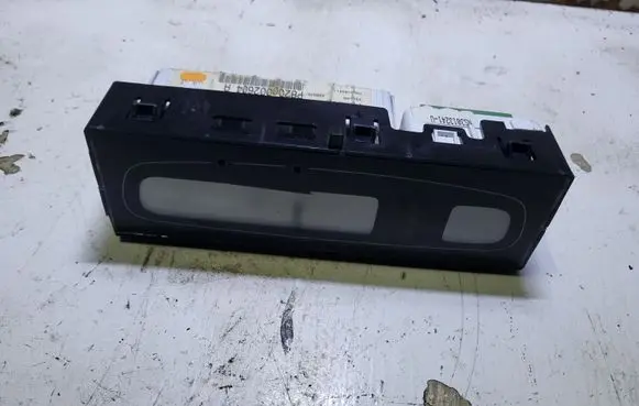 Renault Laguna II Screen/display/small screen 8200002604