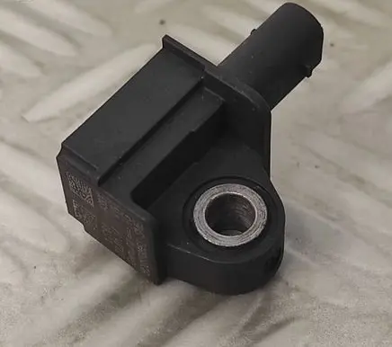 Volkswagen Golf VII Airbag deployment crash/impact sensor 5Q0959651 12768