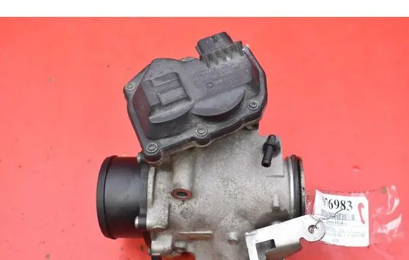 Jaguar XE EGR valve G4D3-5H273-AB