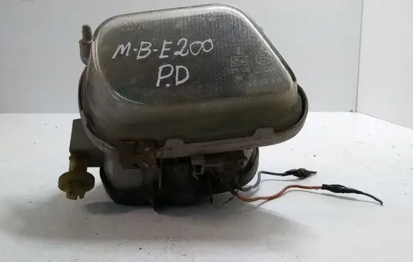 Mercedes-Benz E W210 Front fog light 1305233161