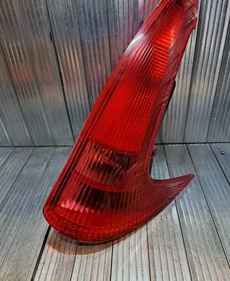 Peugeot 206 Rear/tail lights 9641540677