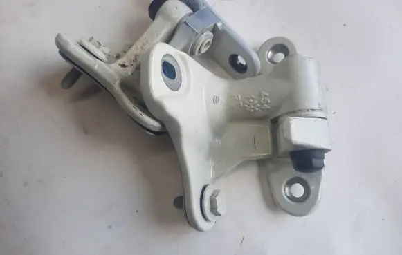 Mercedes-Benz CLA C117 X117 W117 Rear door hinge set A046572