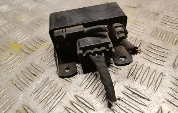Mercedes-Benz ML W163 Glow plug pre-heat relay