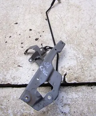 Honda Jazz Fender mounting bracket 1111