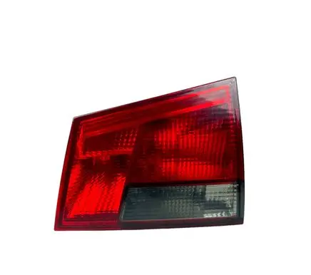 Tailgate rear/tail lights