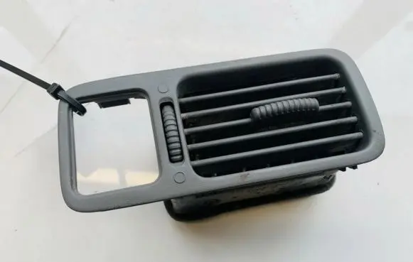 Honda CR-V Dash center air vent grill 77630s10a0 77630-s10-a0