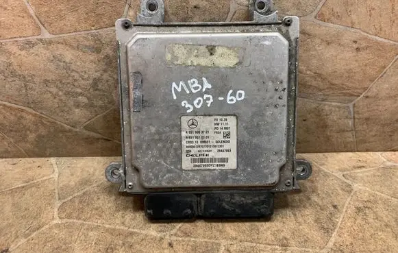 Mercedes-Benz E W212 Engine control unit/module A6519003701