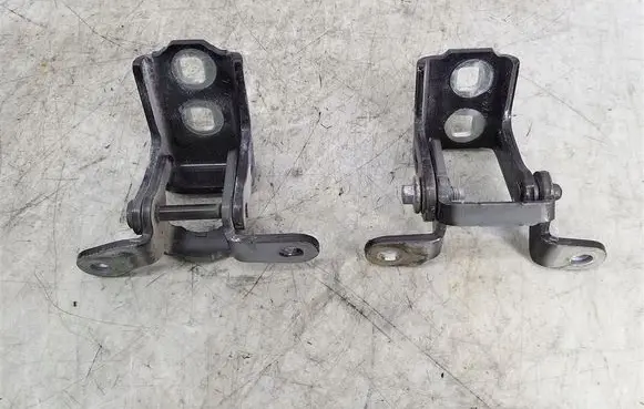 Opel Insignia A Rear door upper hinge 