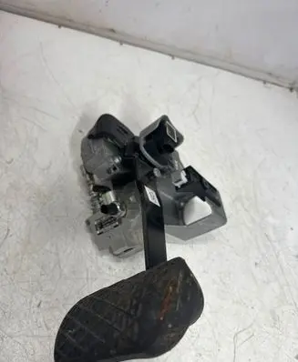 Mercedes-Benz E W212 Brake pedal A2122900001