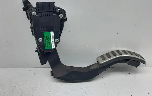 Volkswagen Phaeton Accelerator throttle pedal 3D1721503N