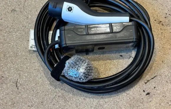 Hyundai Ioniq 5 Electric car charging cable 91686GI060