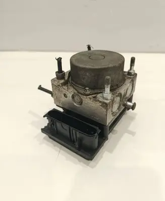 Nissan Note (E11) ABS Pump 476609U100 5447L5160208 0265231732