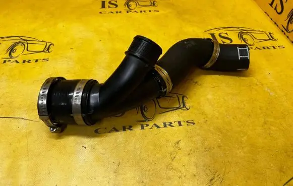 Ford Explorer VI Intercooler hose/pipe L1M36C640JC
