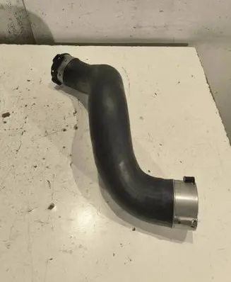 Mercedes-Benz E W212 Intercooler hose/pipe A2045282582
