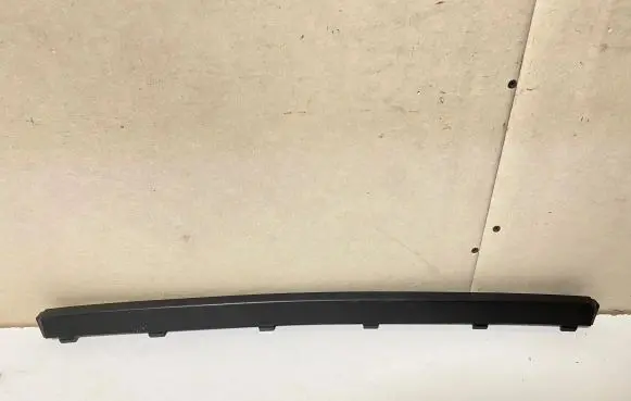 Volvo XC90 Front bumper splitter molding 31383799