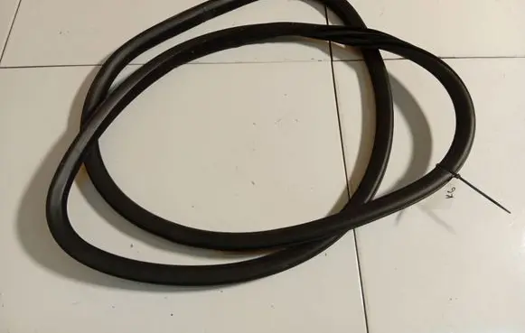 Volvo S80 Rubber seal rear door 