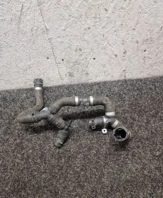Mercedes-Benz AMG GT R190 C190 Engine coolant pipe/hose A1905012600