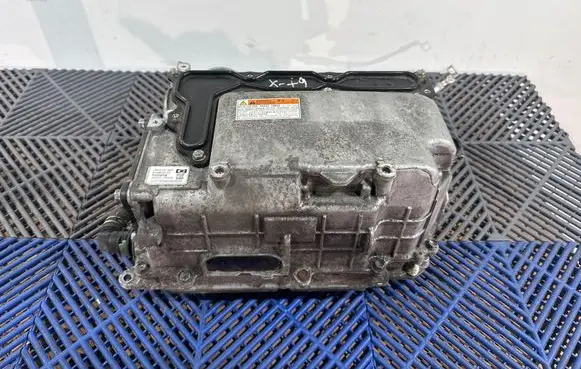 Toyota Auris E180 Voltage converter inverter G920076030
