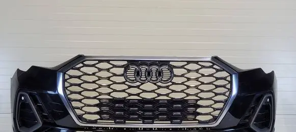 Audi Q3 F3 Front bumper 83A807437