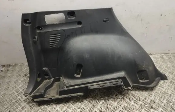 Trunk/boot side trim panel