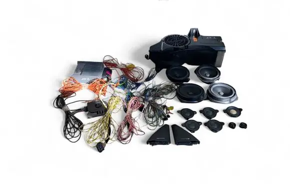 Mercedes-Benz E W212 Audio system kit A2189007207 A2189017600 A2188201100