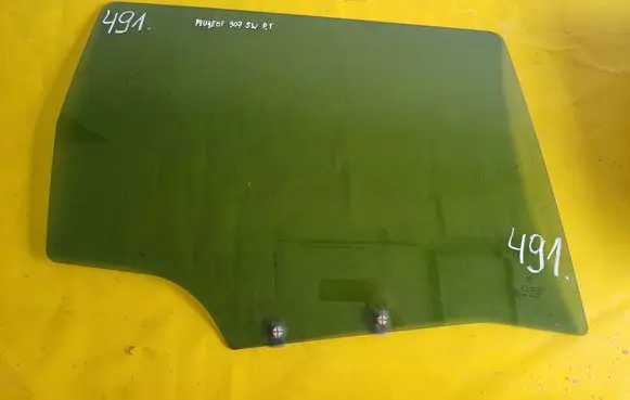 Peugeot 307 Rear door window glass