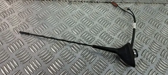 Nissan X-Trail T32 Aerial GPS antenna E3033032