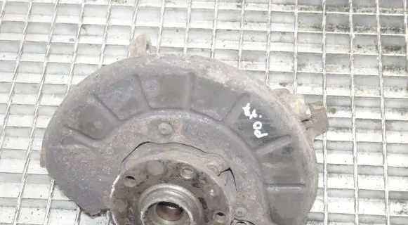 Volkswagen Scirocco Front wheel hub