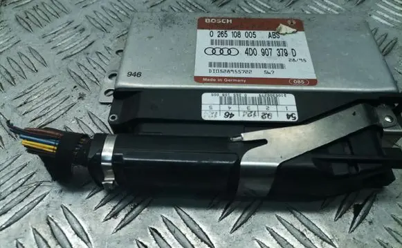 Audi A4 S4 B5 8D Engine control unit/module 4d0907379d
