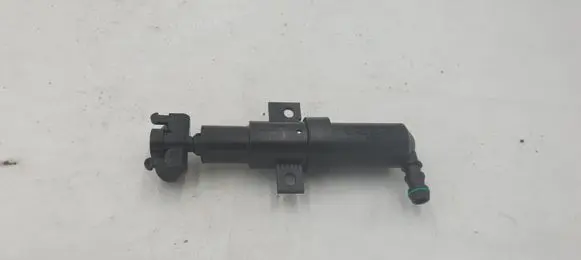 Volkswagen PASSAT B6 Headlight washer pump 3CD955103