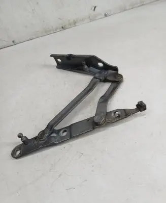 Audi 80 90 B3 Tailgate/trunk/boot hinge 893827301