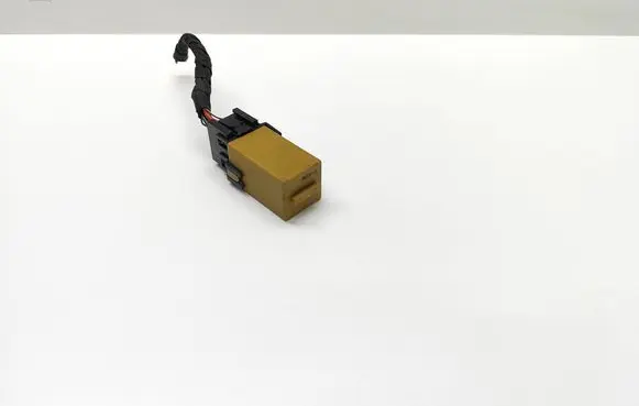 BMW 5 E60 E61 Window wiper relay 8384505 61368384505