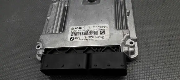 BMW 1 F20 F21 Engine control unit/module ECU 8570934