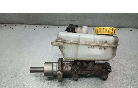 Skoda Fabia Mk1 (6Y) Master brake cylinder 