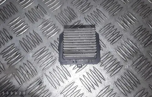 Nissan Leaf I (ZE0) Heater blower motor/fan resistor vlcl29pwm11n