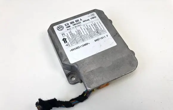 Skoda Fabia Mk1 (6Y) Airbag control unit/module 1C0909601A 5WK43123 06071011F