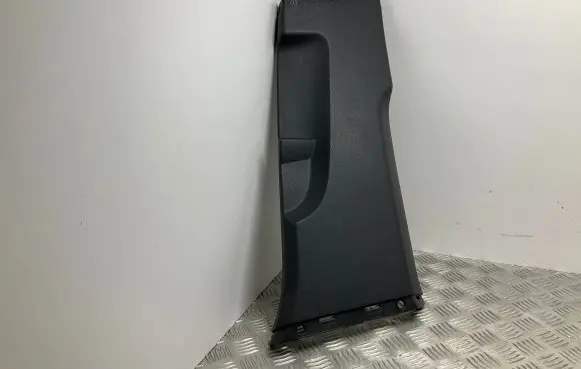 Audi Q3 F3 (B) pillar trim (bottom) 83A867240