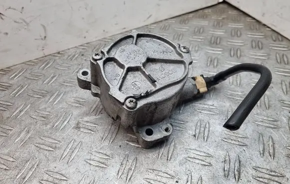 Ford Mondeo MK IV Vacuum pump D1651B 0104T