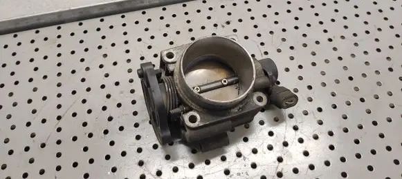 Volvo S40, V40 Throttle valve 7273303007