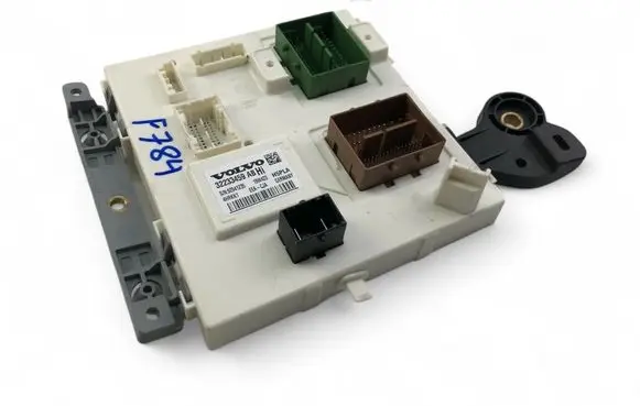 Volvo XC90 Central body control module 32233459AB