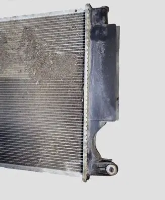 Toyota Avensis T270 Coolant radiator MF4221340592 1329 100831